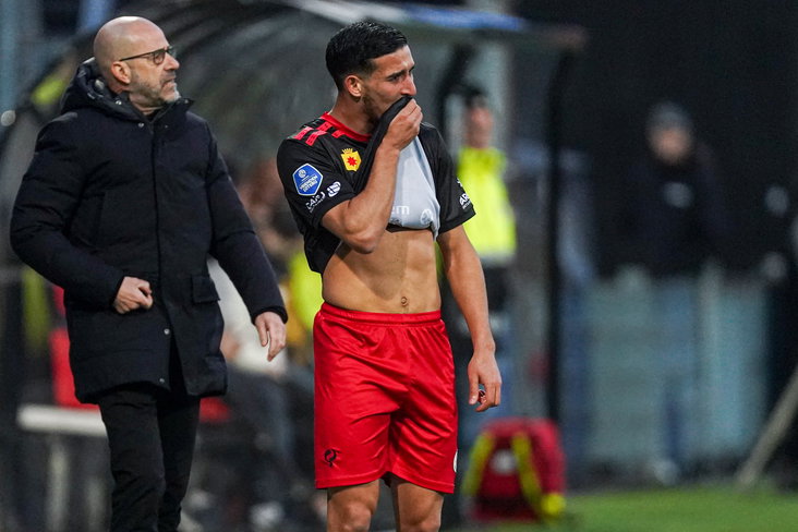 Couhaib Driouech in tranen door zijn blessure, uitgerekend tegen PSV