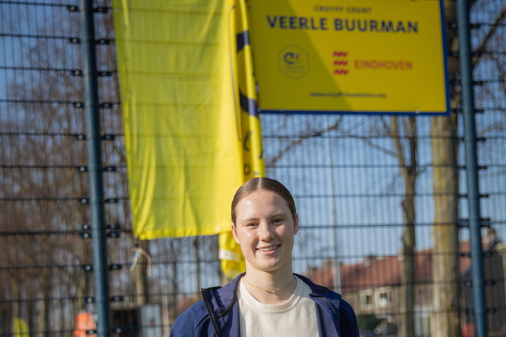 Veerle Buurman op haar Cruyff Court in Eindhoven