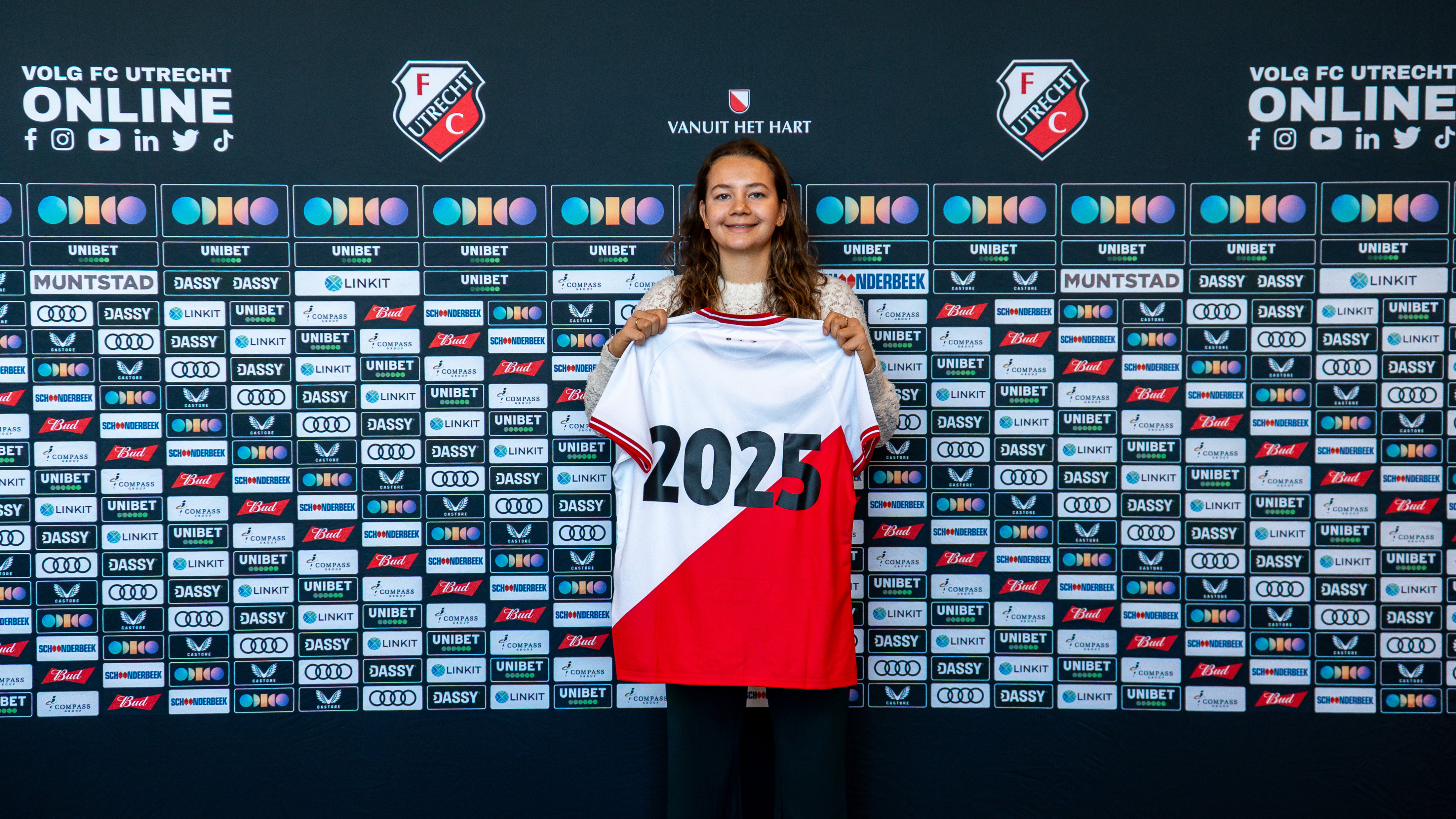 Lena Mahieu verlengt haar contract bij FC Utrecht