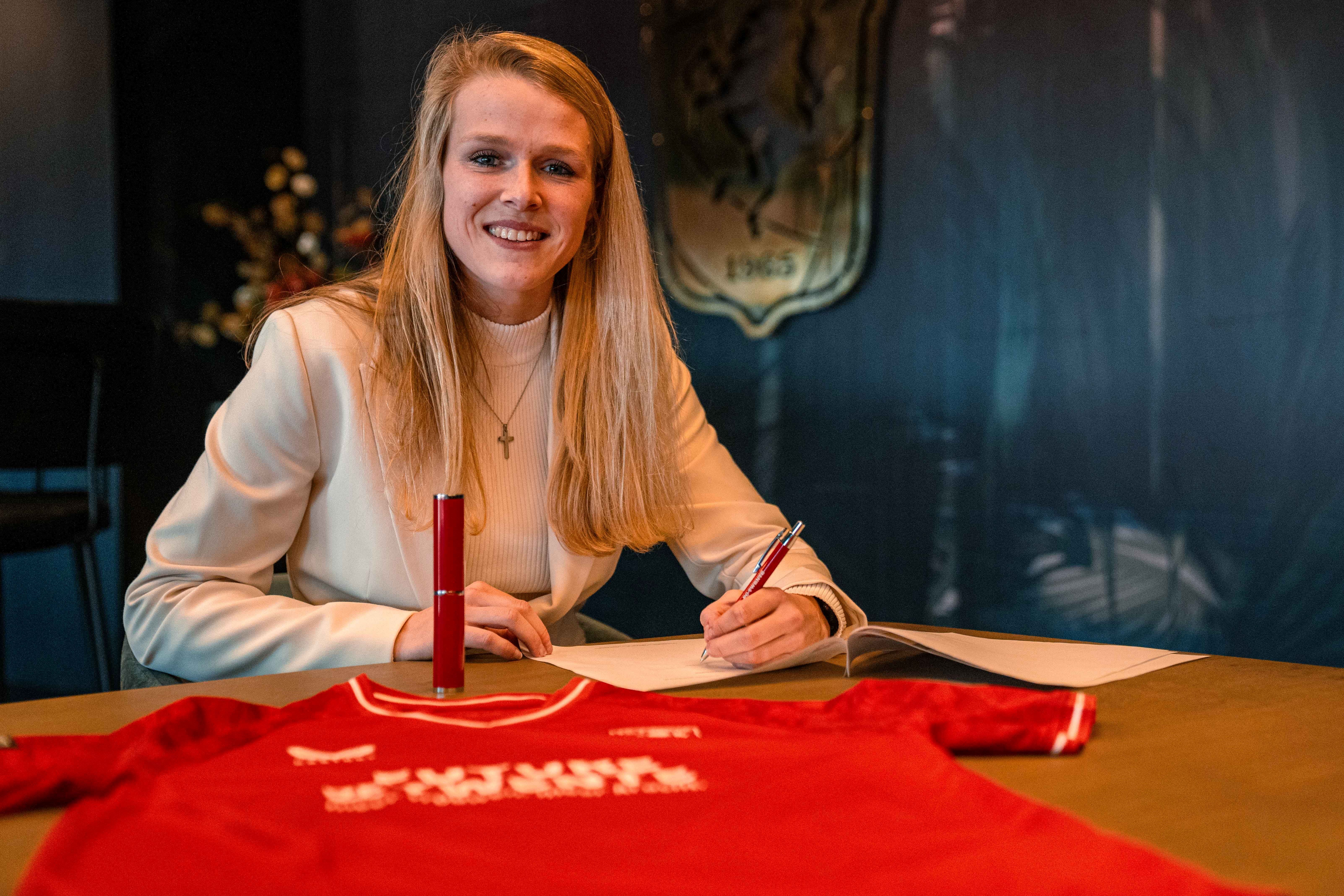 Merel Bormans tekent bij FC Twente