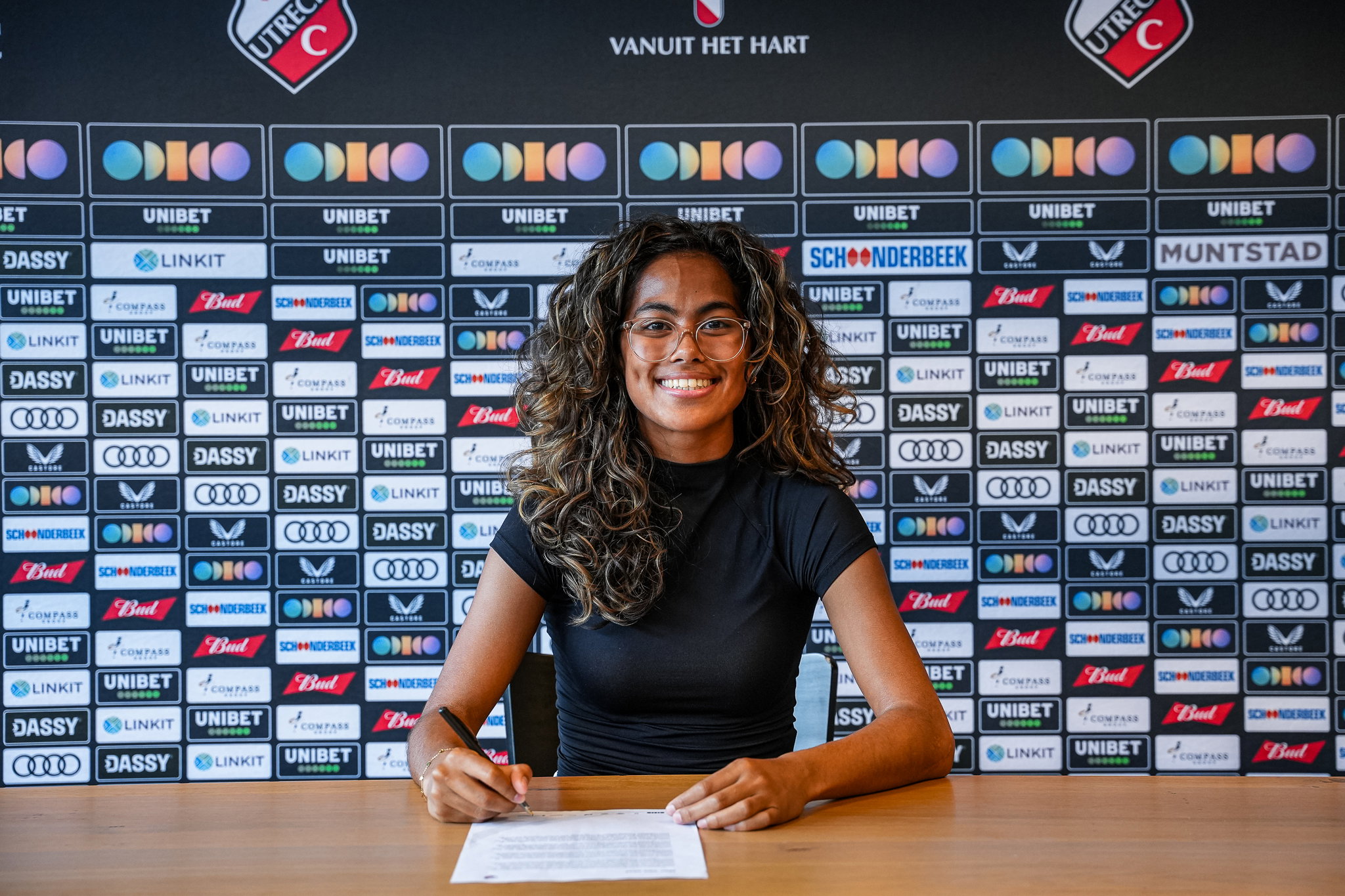 Joni Paliama verlengt bij FC Utrecht