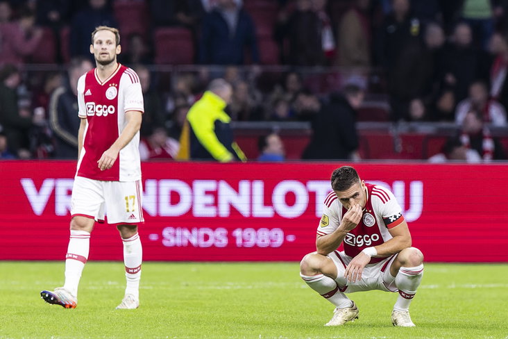 Daley Blind en Dusan Tadic balen van het puntenverlies tegen Vitesse