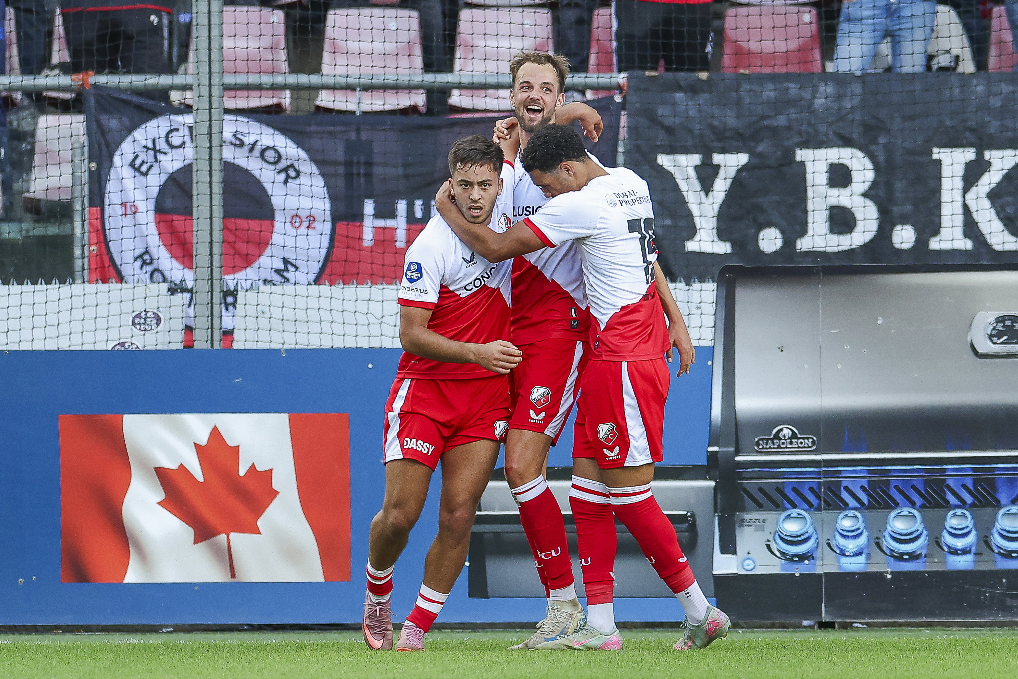 David Min zet FC Utrecht op 2 0