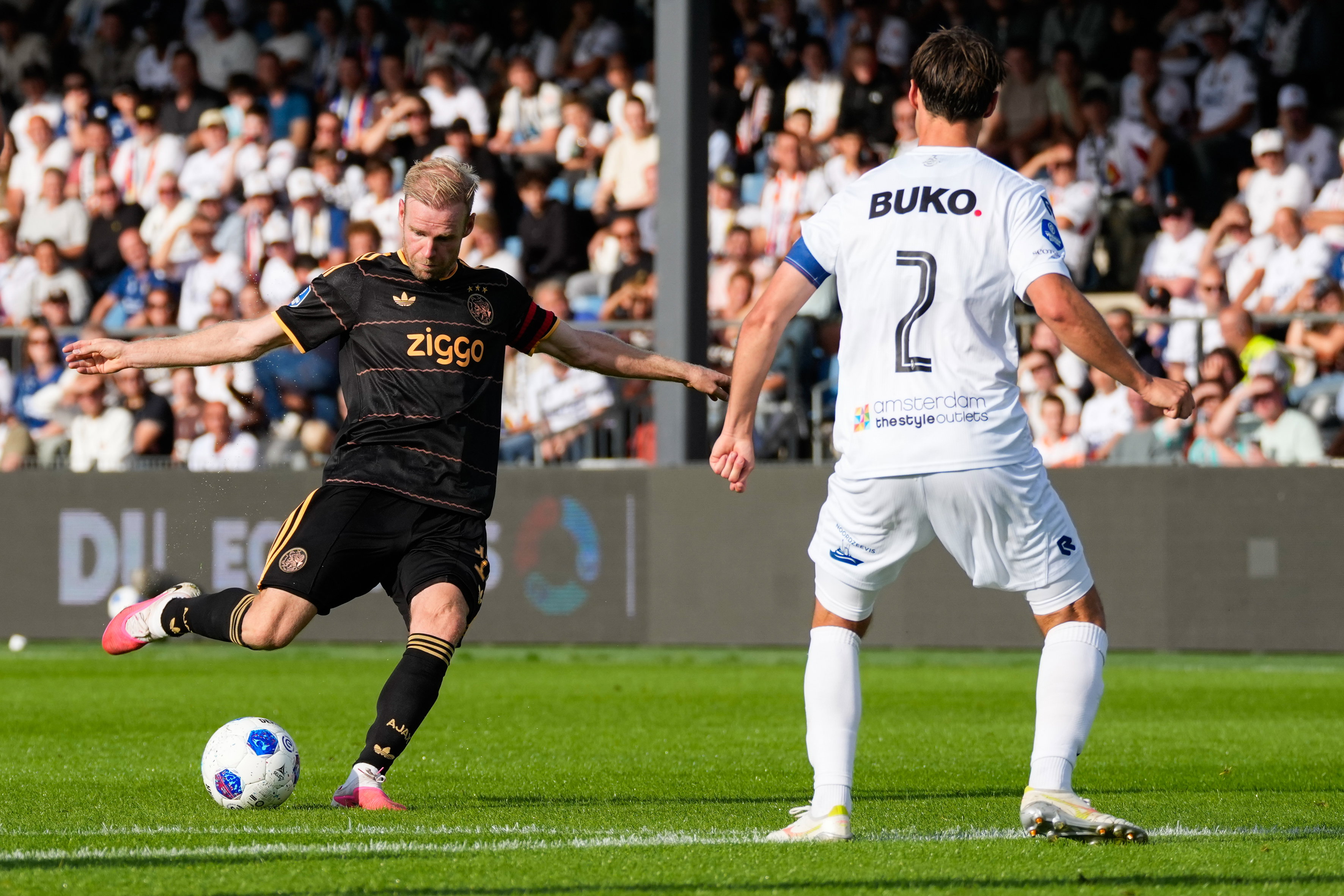 Davy Klaassen legt aan