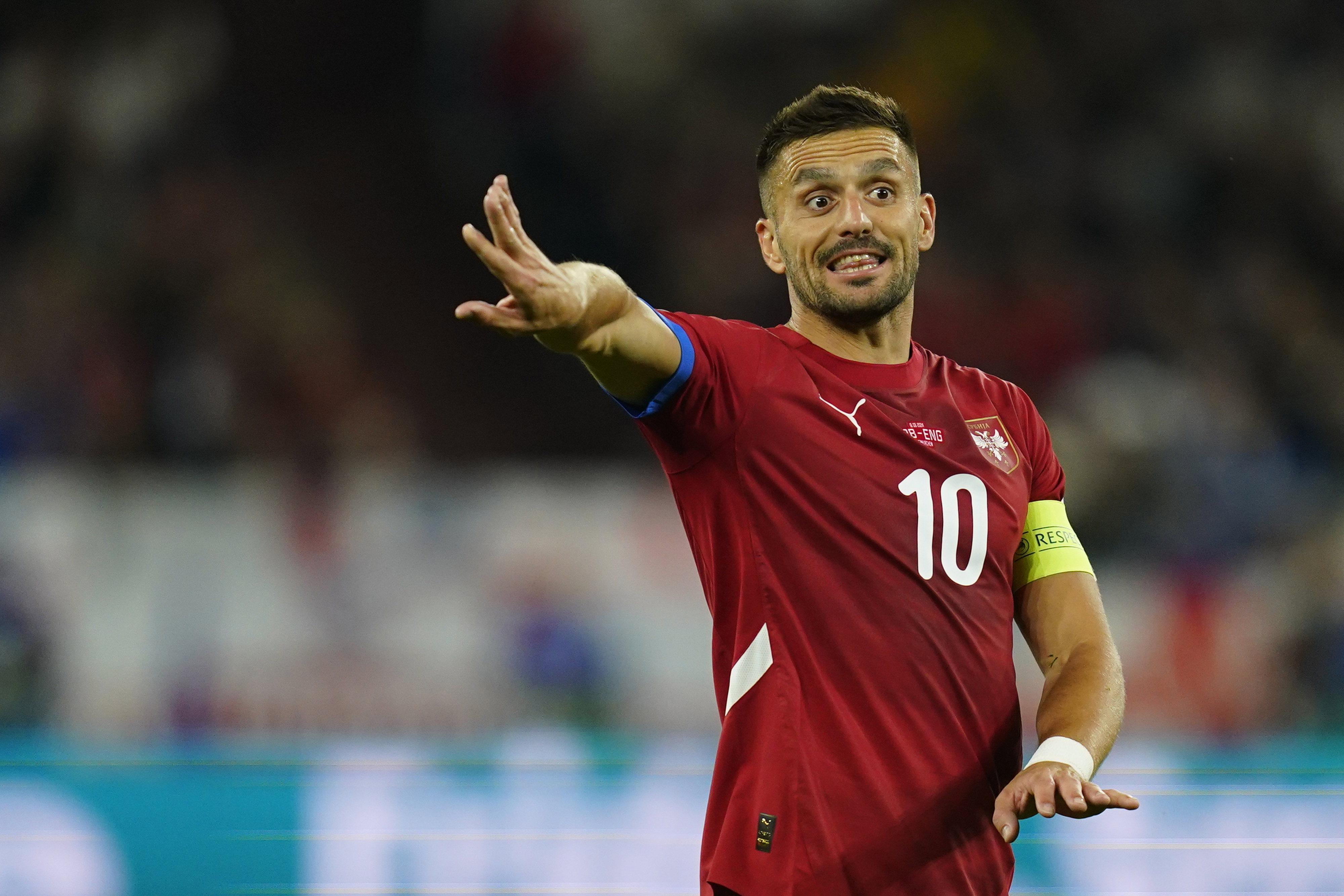 Dusan Tadic gebaart