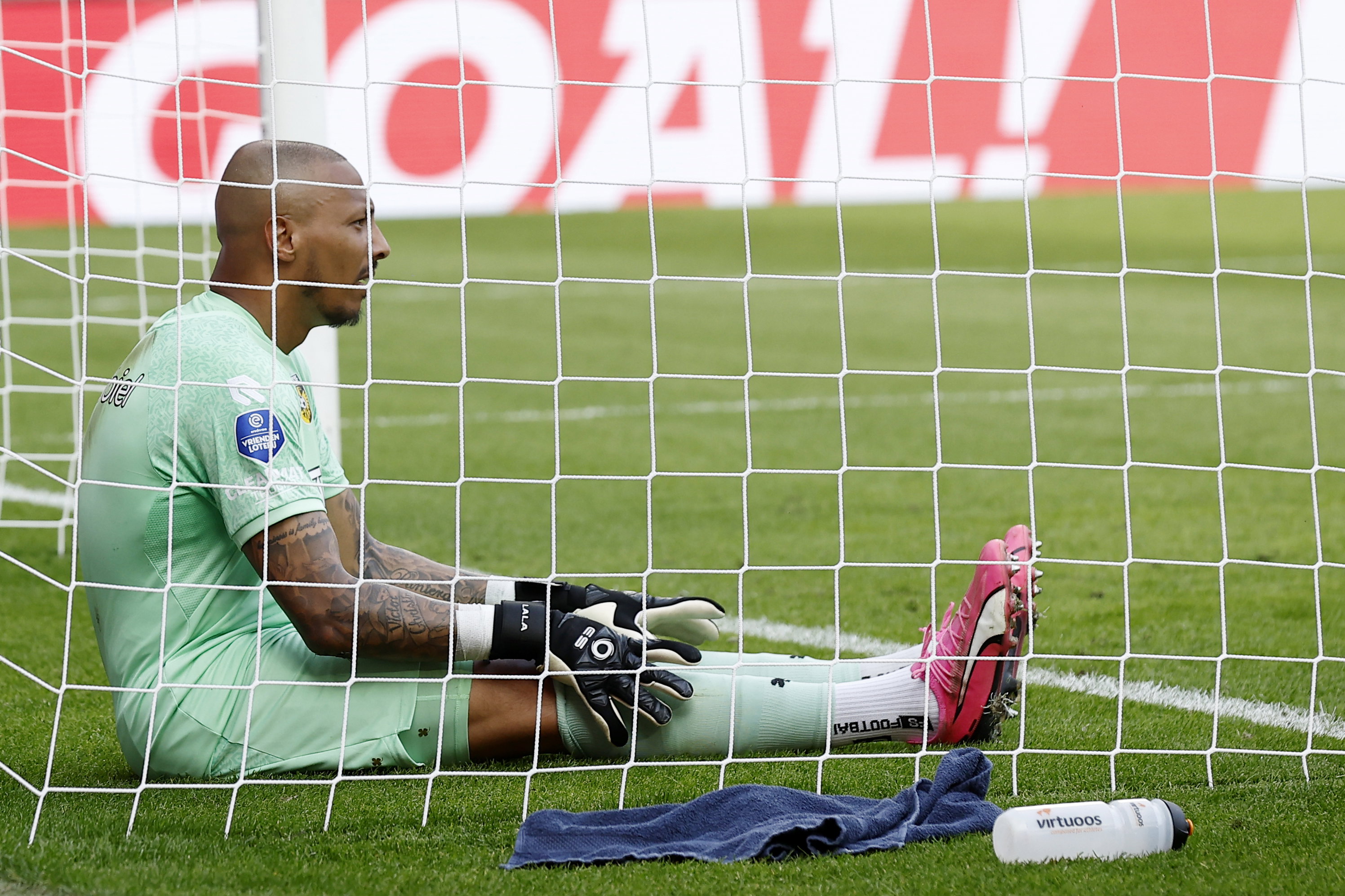 Eloy Room baalt van een doelpunt van PSV
