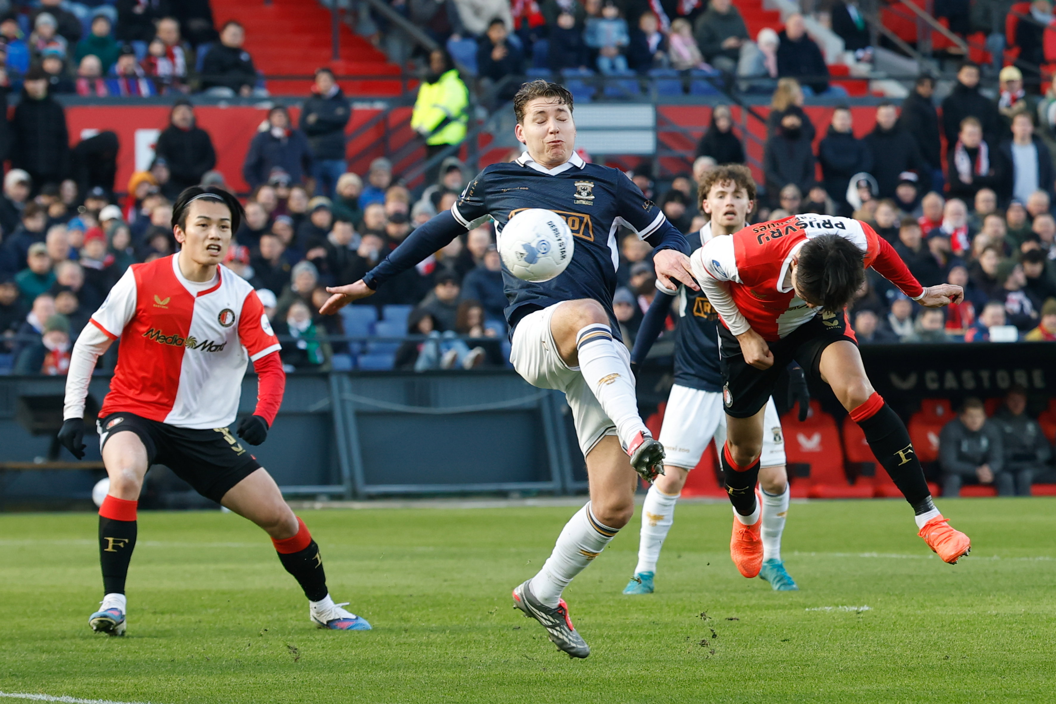 Evert Linthorst veroorzaakt een penalty