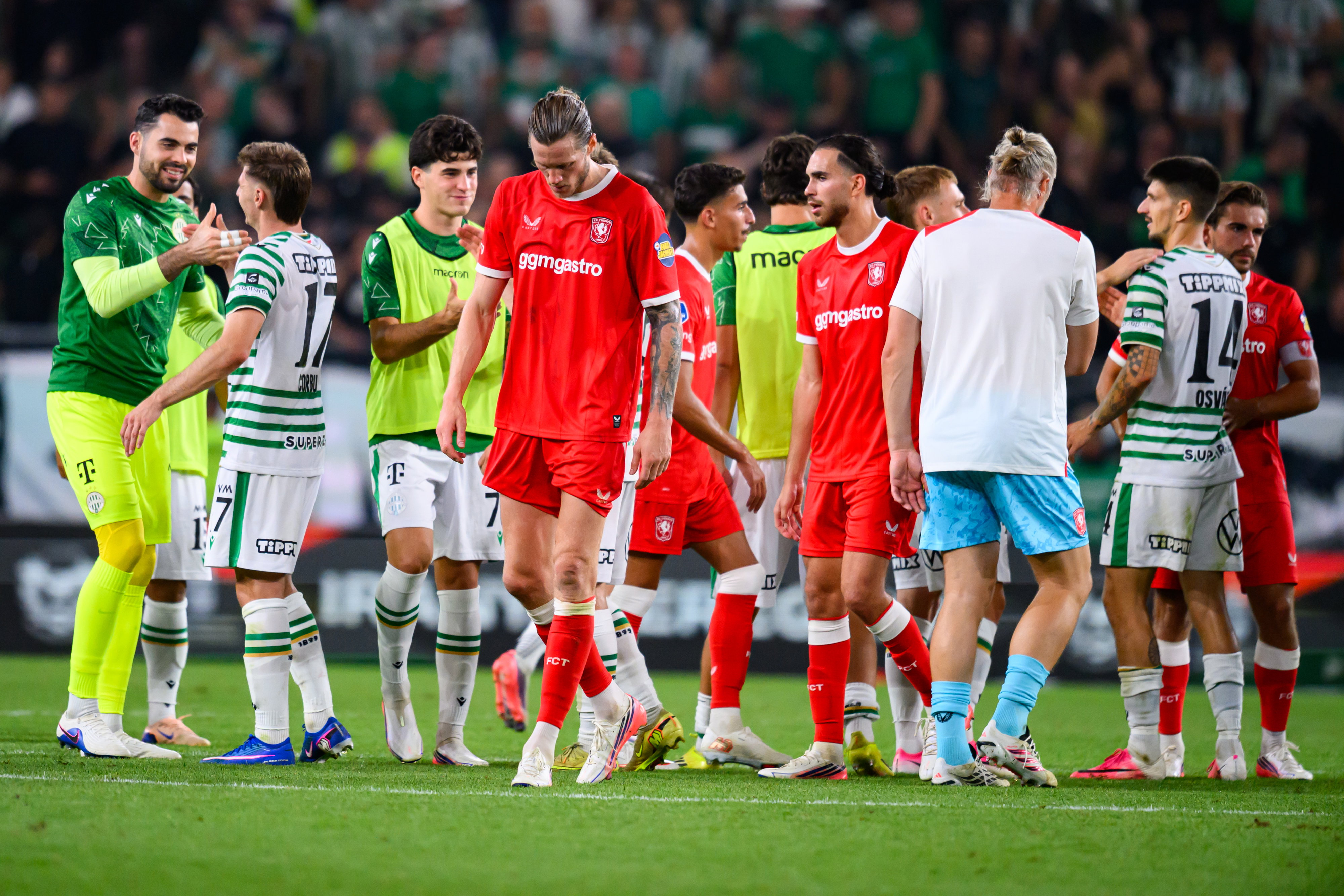 FC Twente baalt, Ferencvaros viert feest