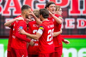 FC Twente-spelers vieren een goal