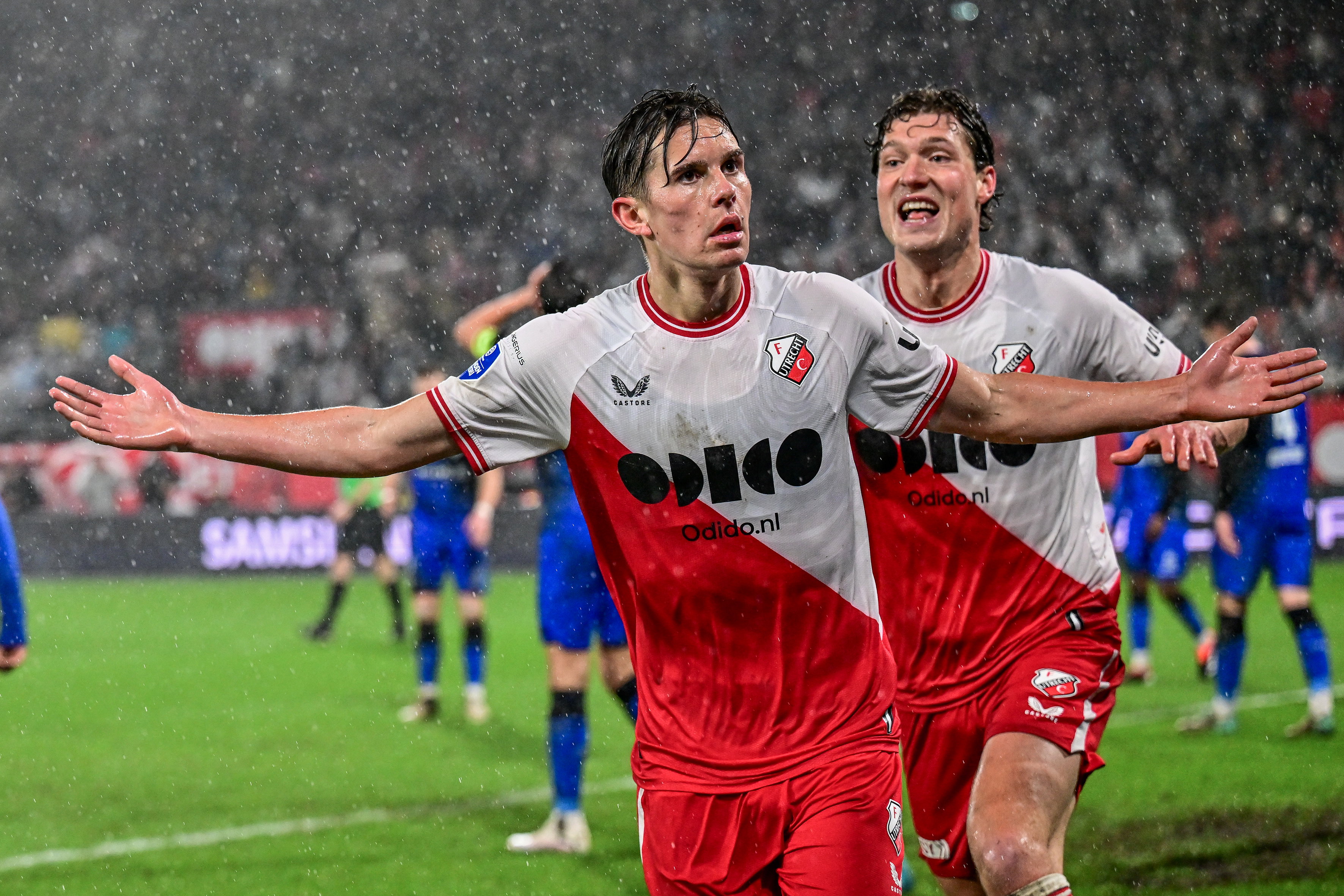FC Utrecht viert de treffer tegen Heracles Almelo