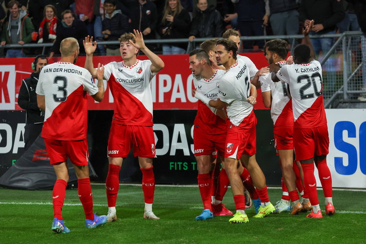 FC Utrecht viert treffer tegen RKC Waalwijk