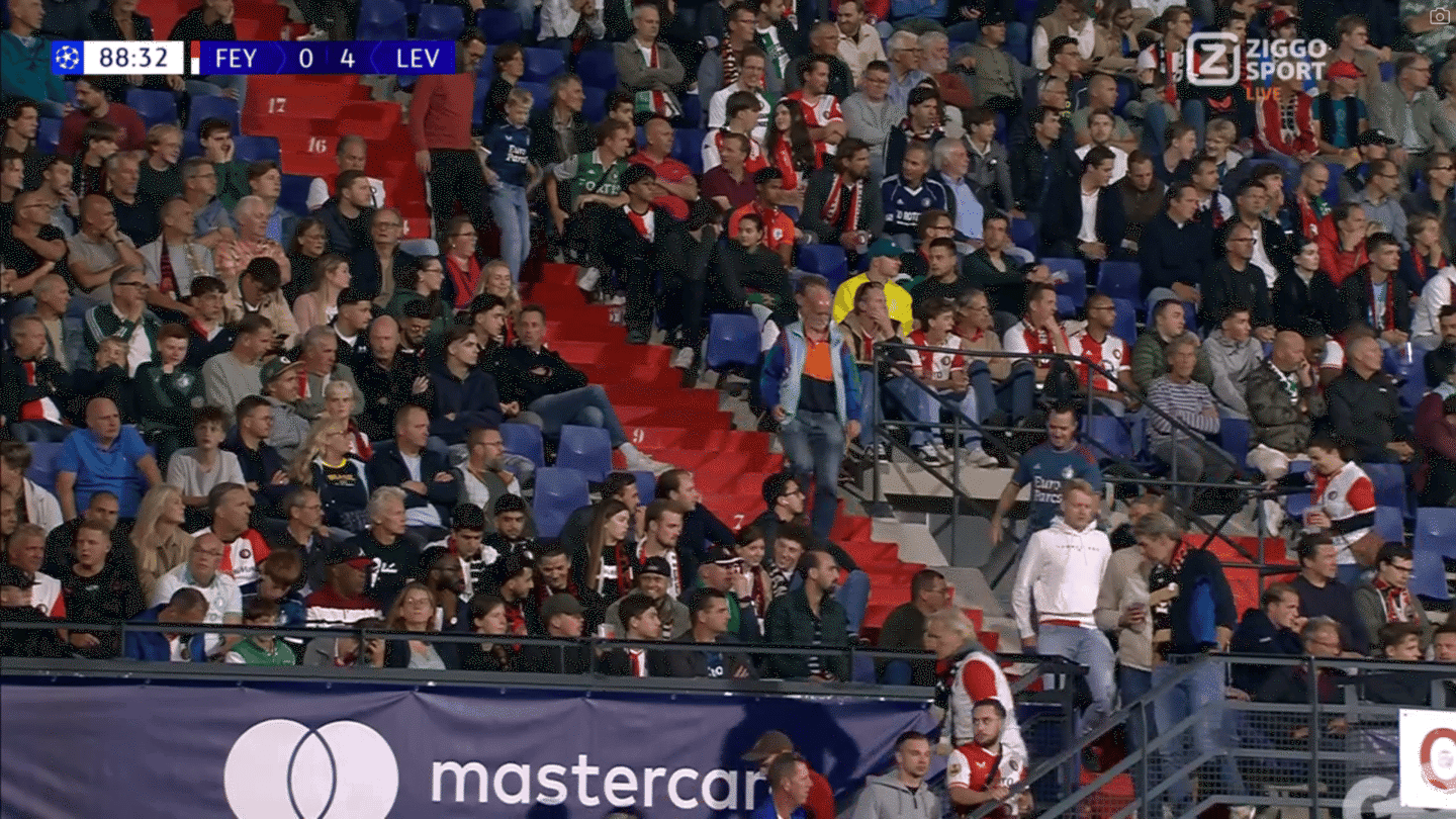 Feyenoord-fans vertrekken vroegtijdig