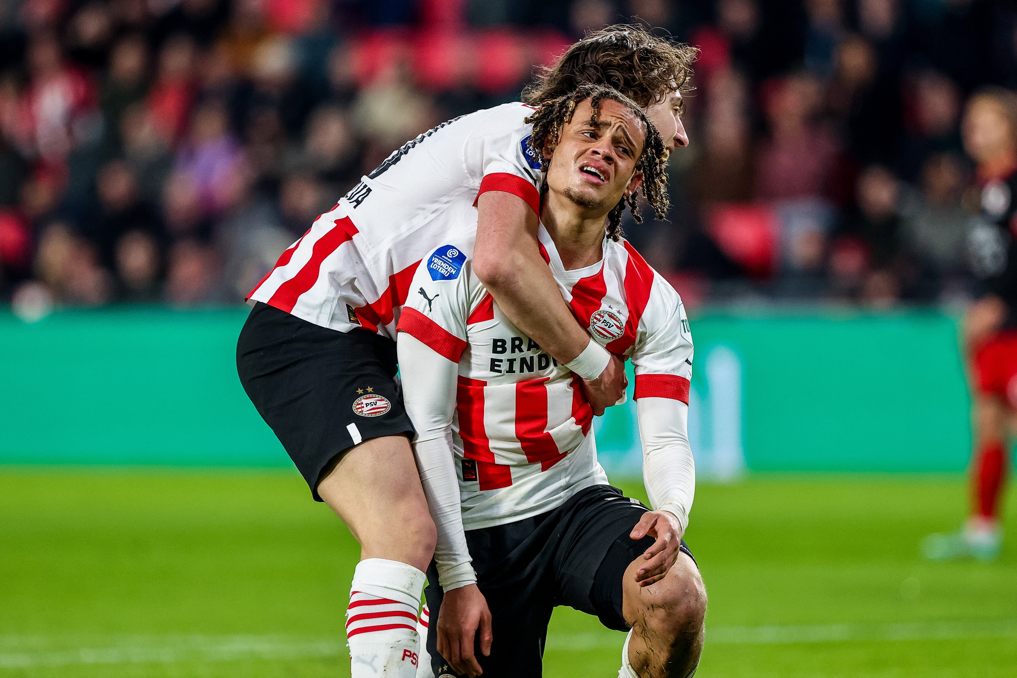 Fabio Silva helpt Xavi Simons na een gemiste kans