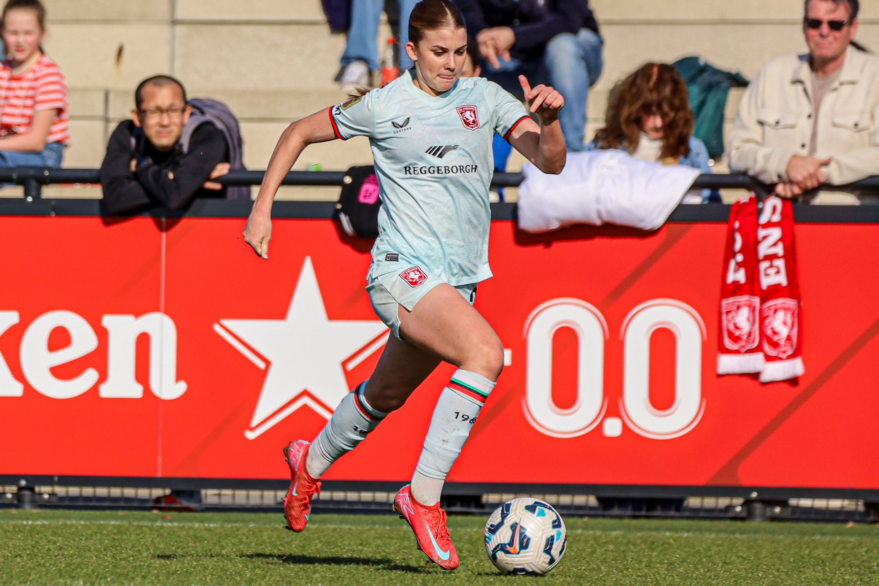 Rose Ivens bij FC Twente