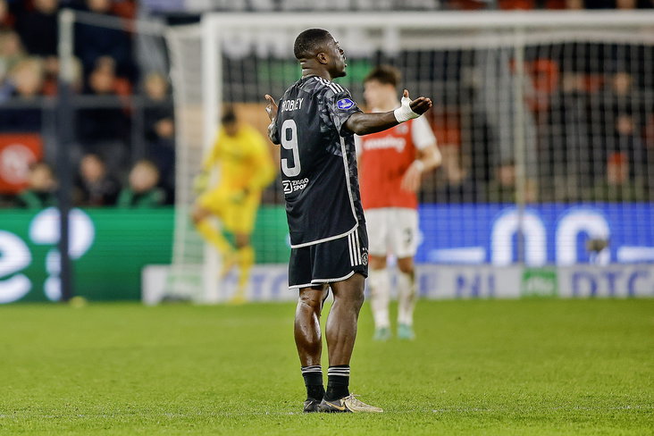 Frustratie bij Brian Brobbey