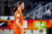 Renee van Asten bij haar debuut voor de OranjeLeeuwinnen