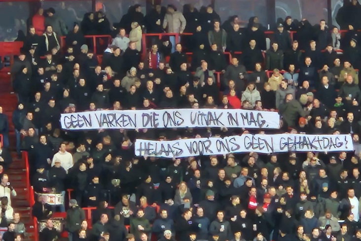 FC Twente-fans protesteren