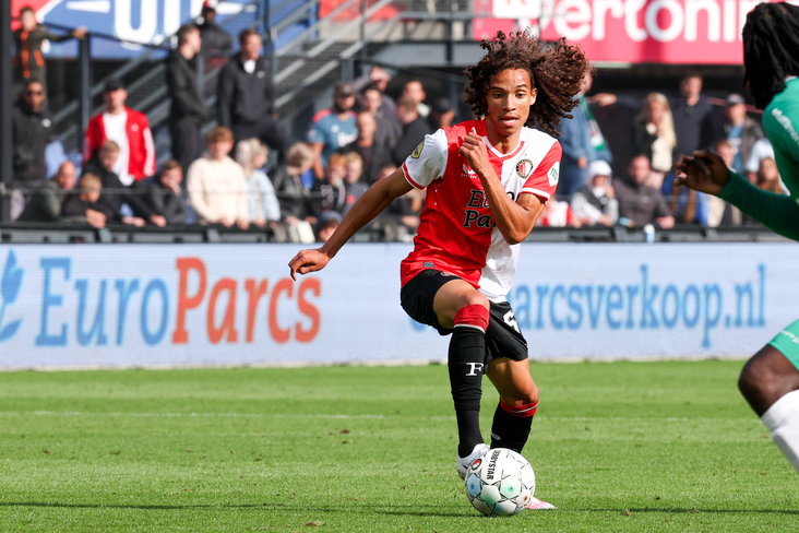 Gjivai Zechiël tegen Almere City