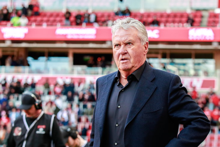 Guus Hiddink in het Philips Stadion bij PSV tegen Feyenoord