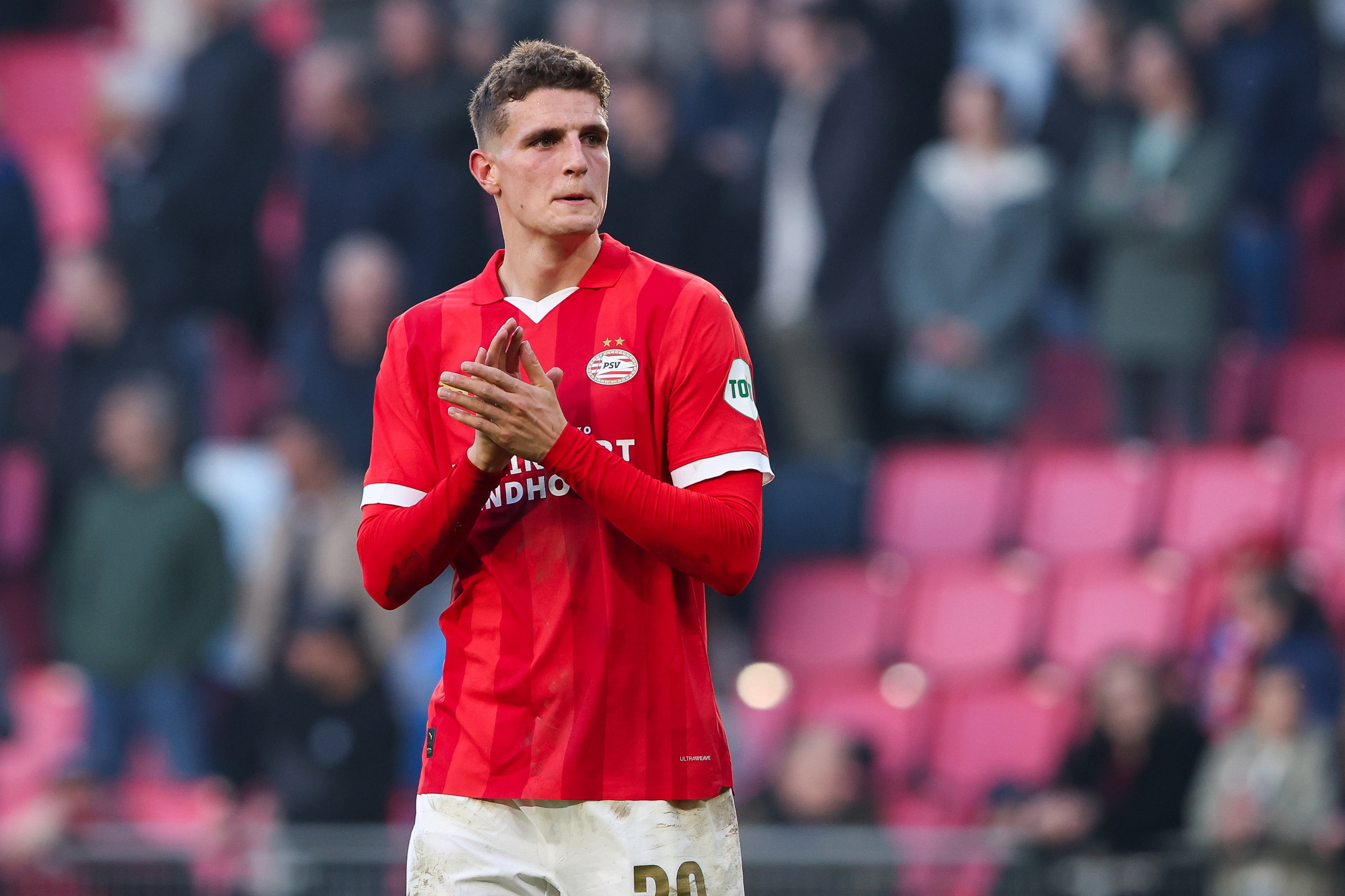 Guus Til tegen Ajax