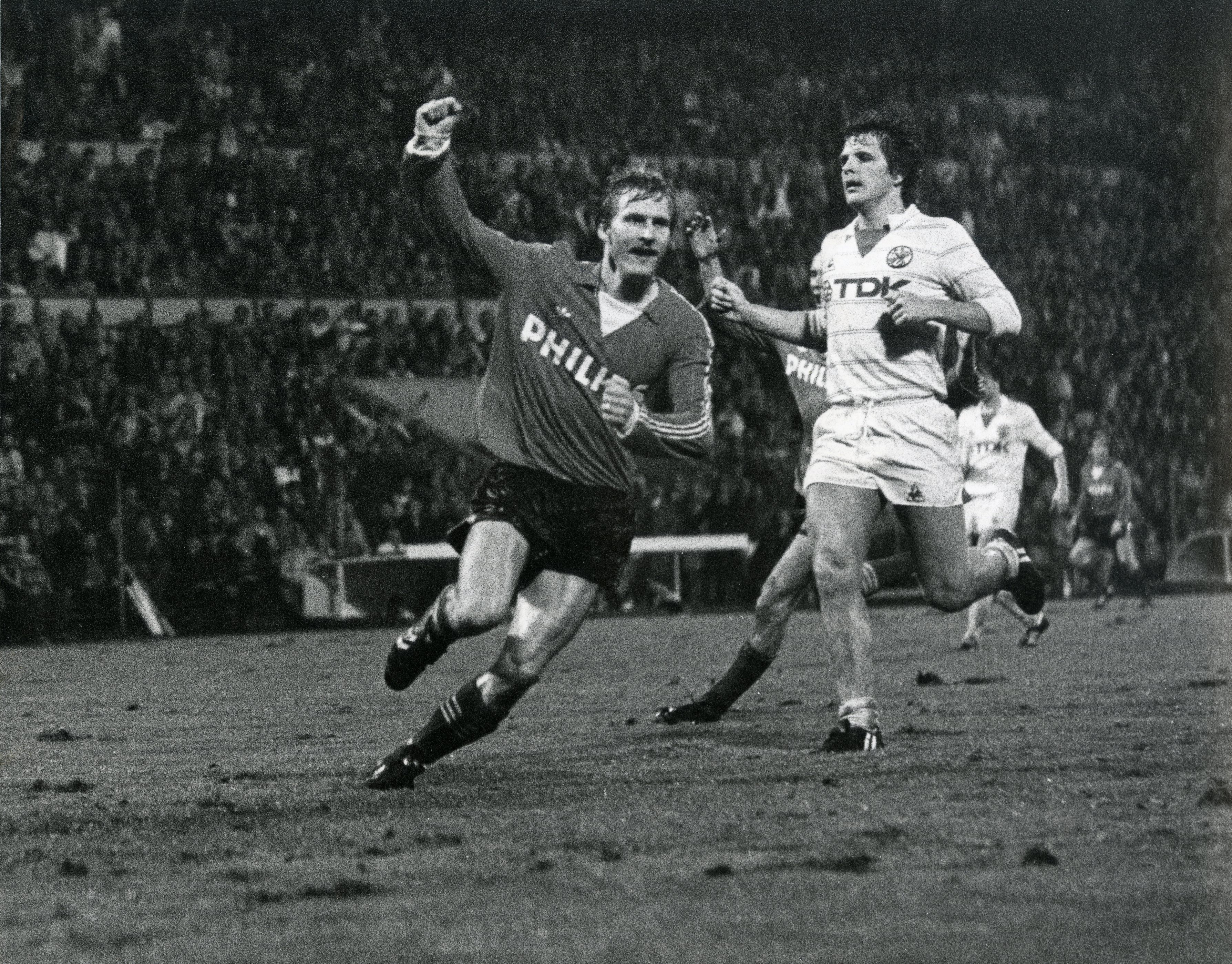 Hallvar Thoresen namens PSV tegen Ajax
