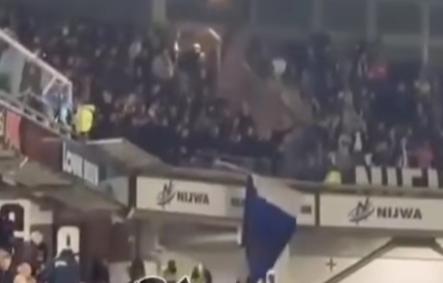 Heerenveen vlag wordt afgepakt