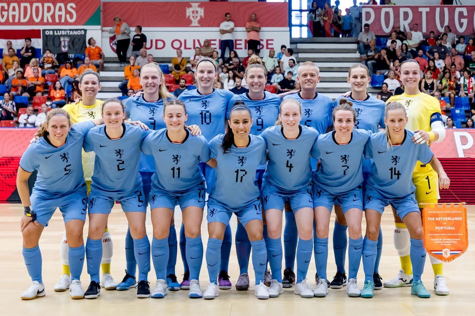 Het team van Oranje Futsal voor het duel met Portugal