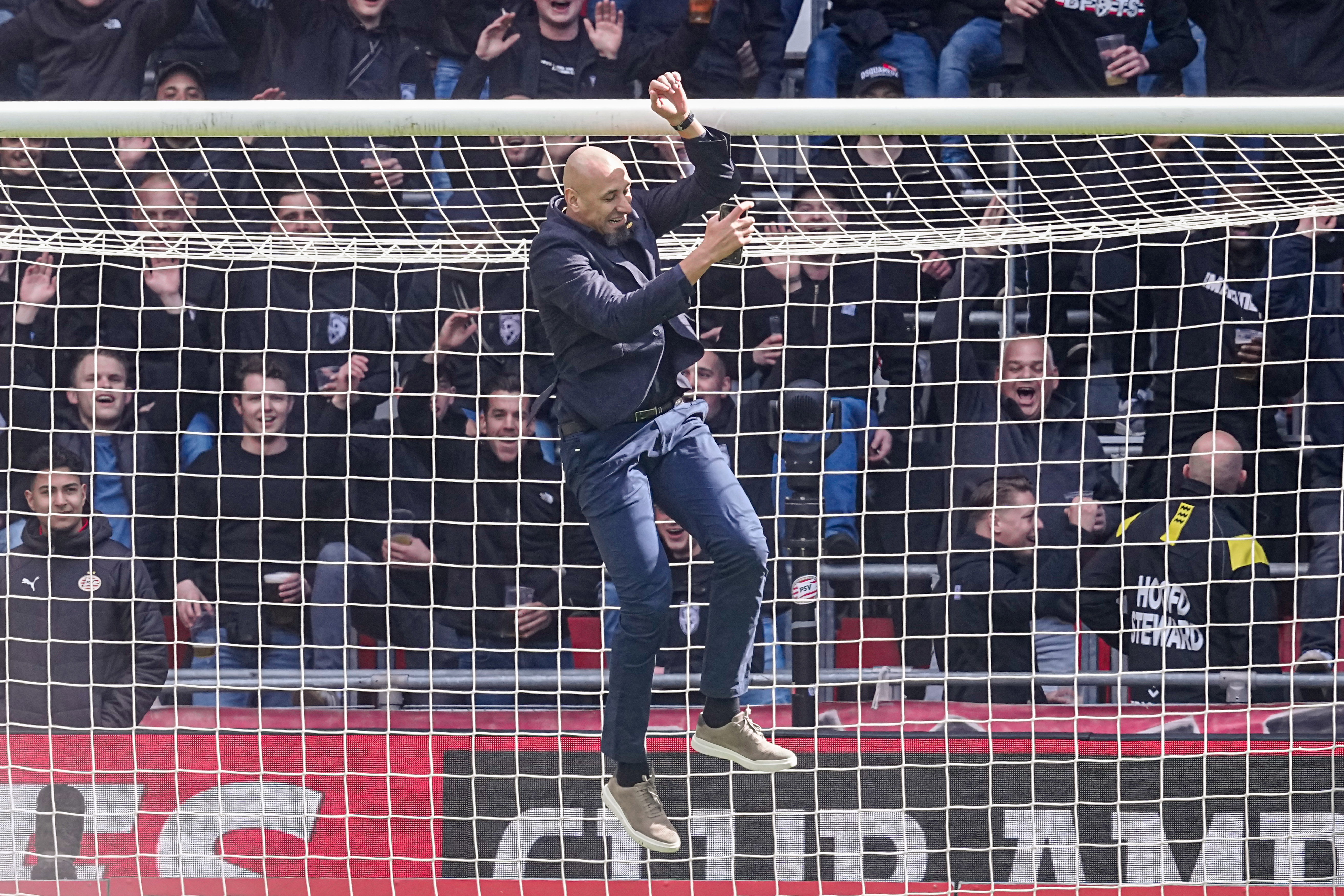 Heurelho Gomes met zijn kenmerkende sprong