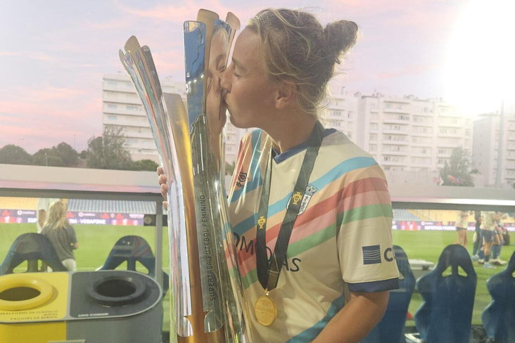 Inge Konst wint de Super Cup in Portugal