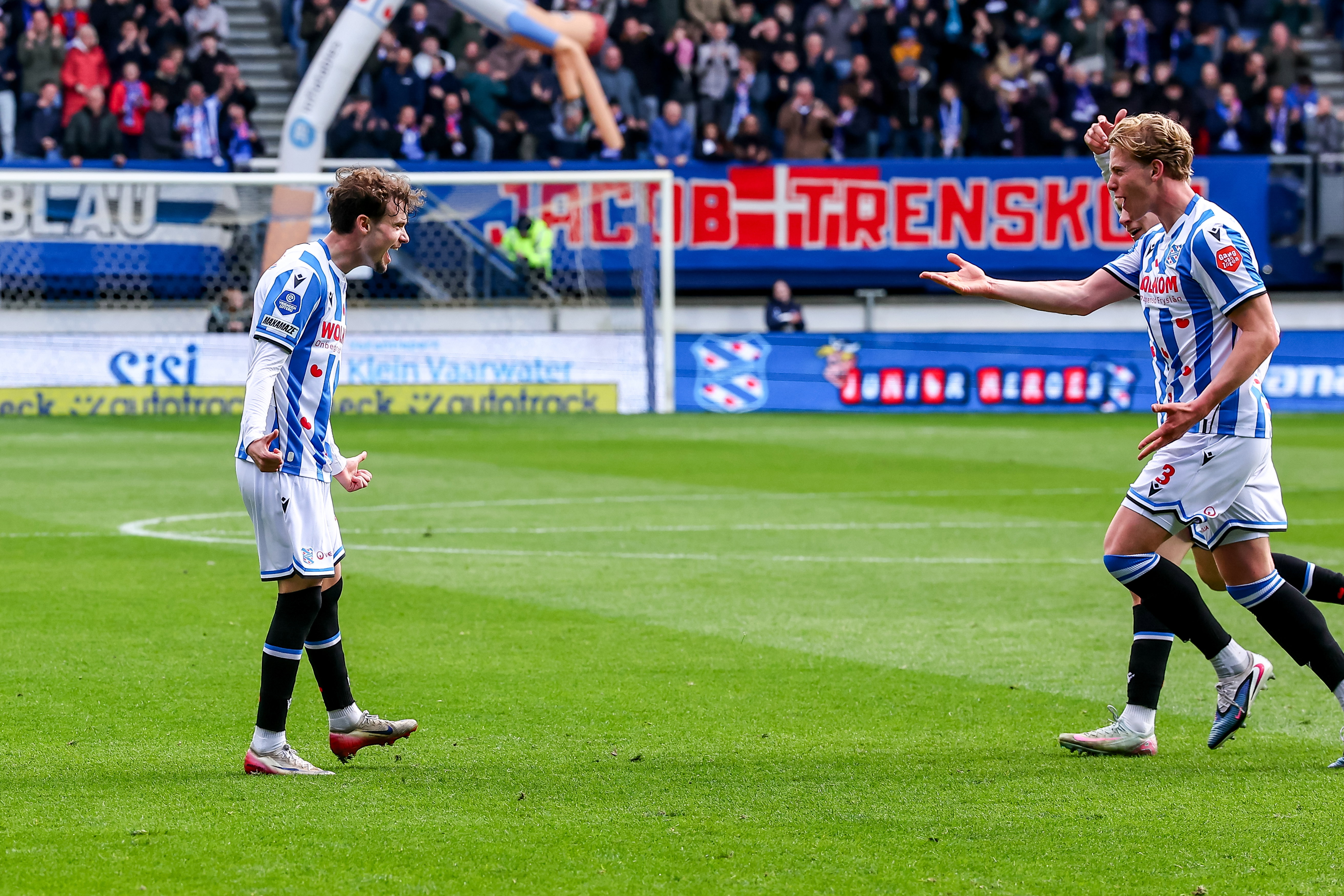 Jacob Trenskow scoort tegen Heracles