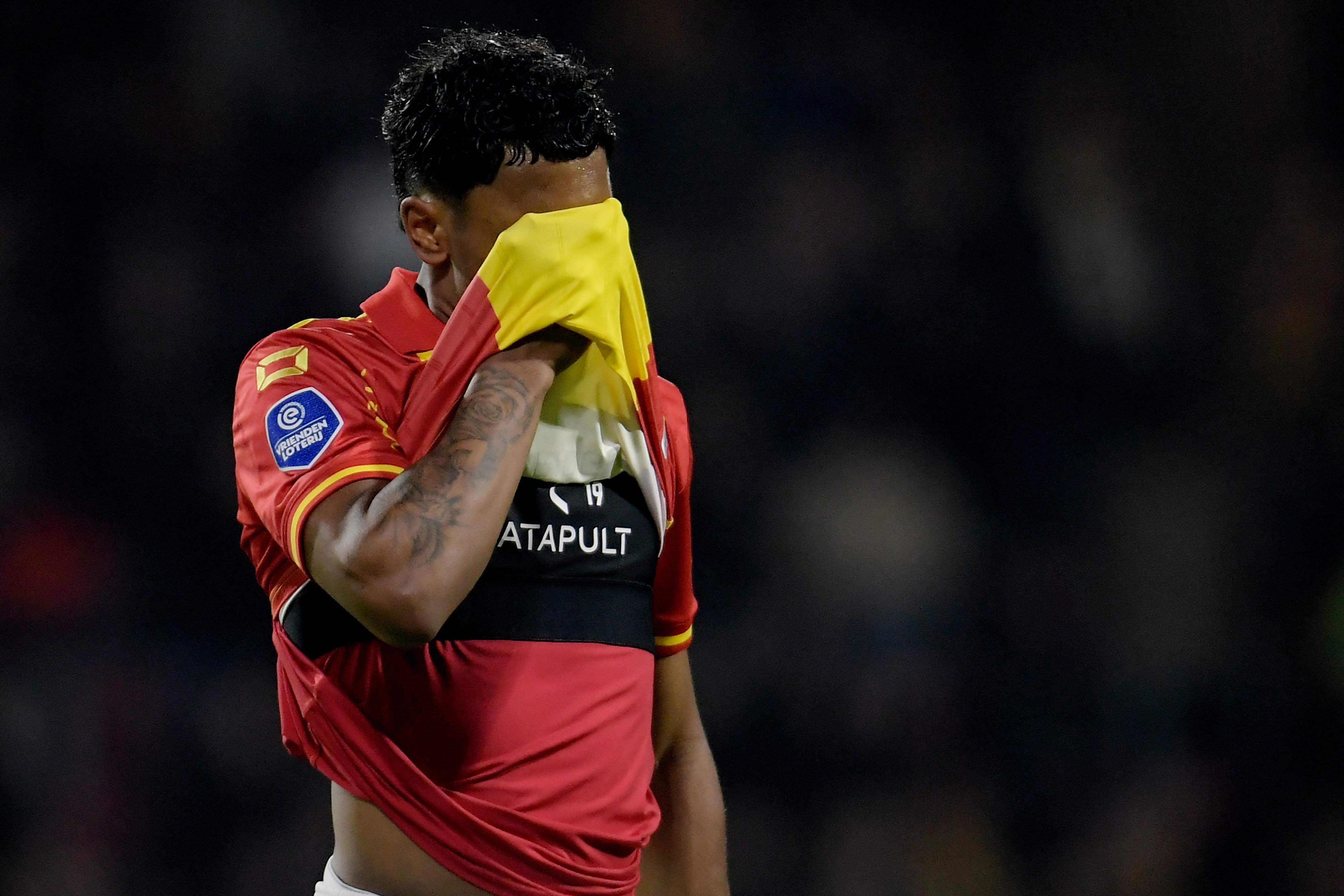 Jaden Slory baalt na een verloren duel van Go Ahead Eagles