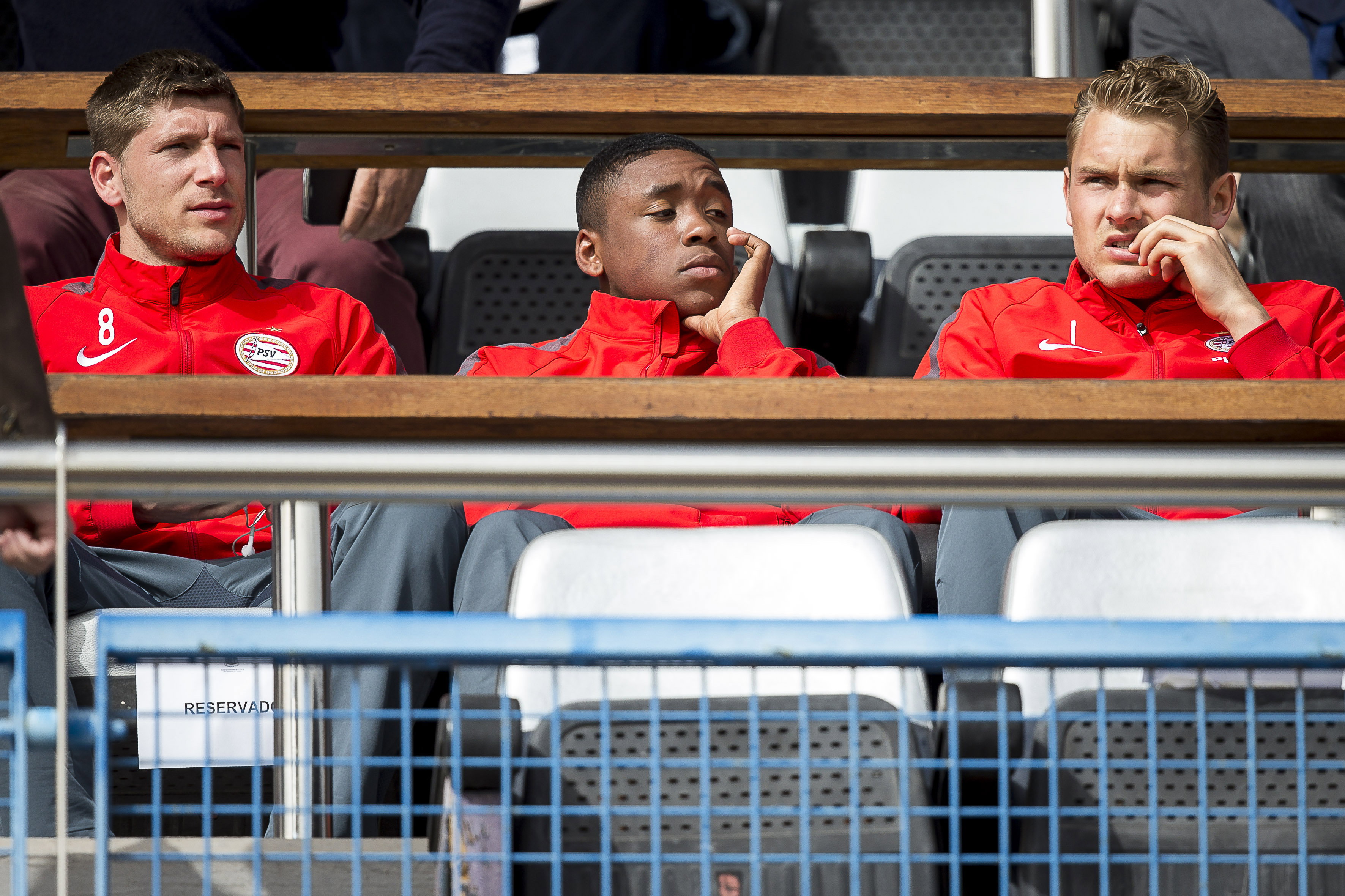 Jeroen Zoet en Steven Bergwijn bij PSV