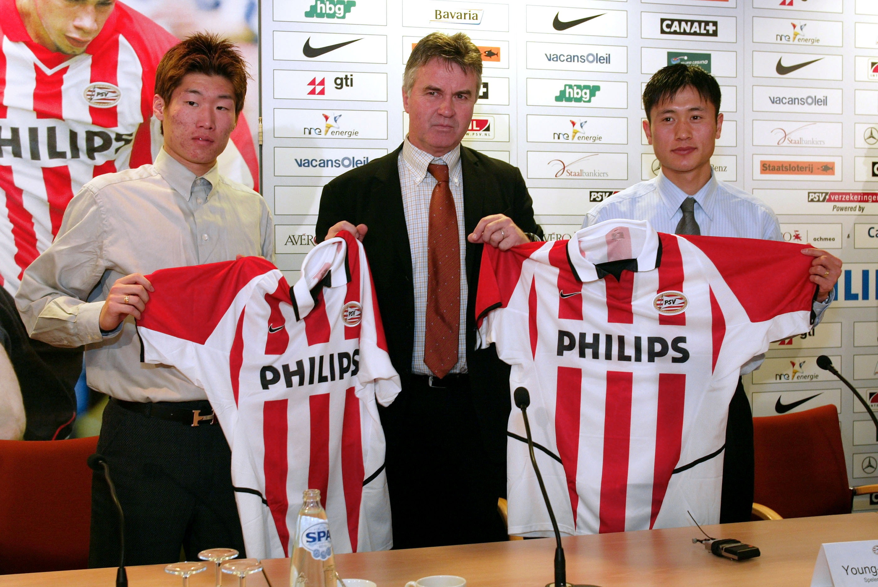 Ji-sung Park en Young-pyo Lee bij hun presentatie bij PSV
