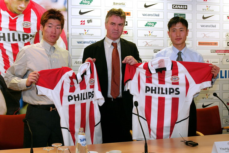 Ji-sung Park en Young-pyo Lee bij hun presentatie bij PSV