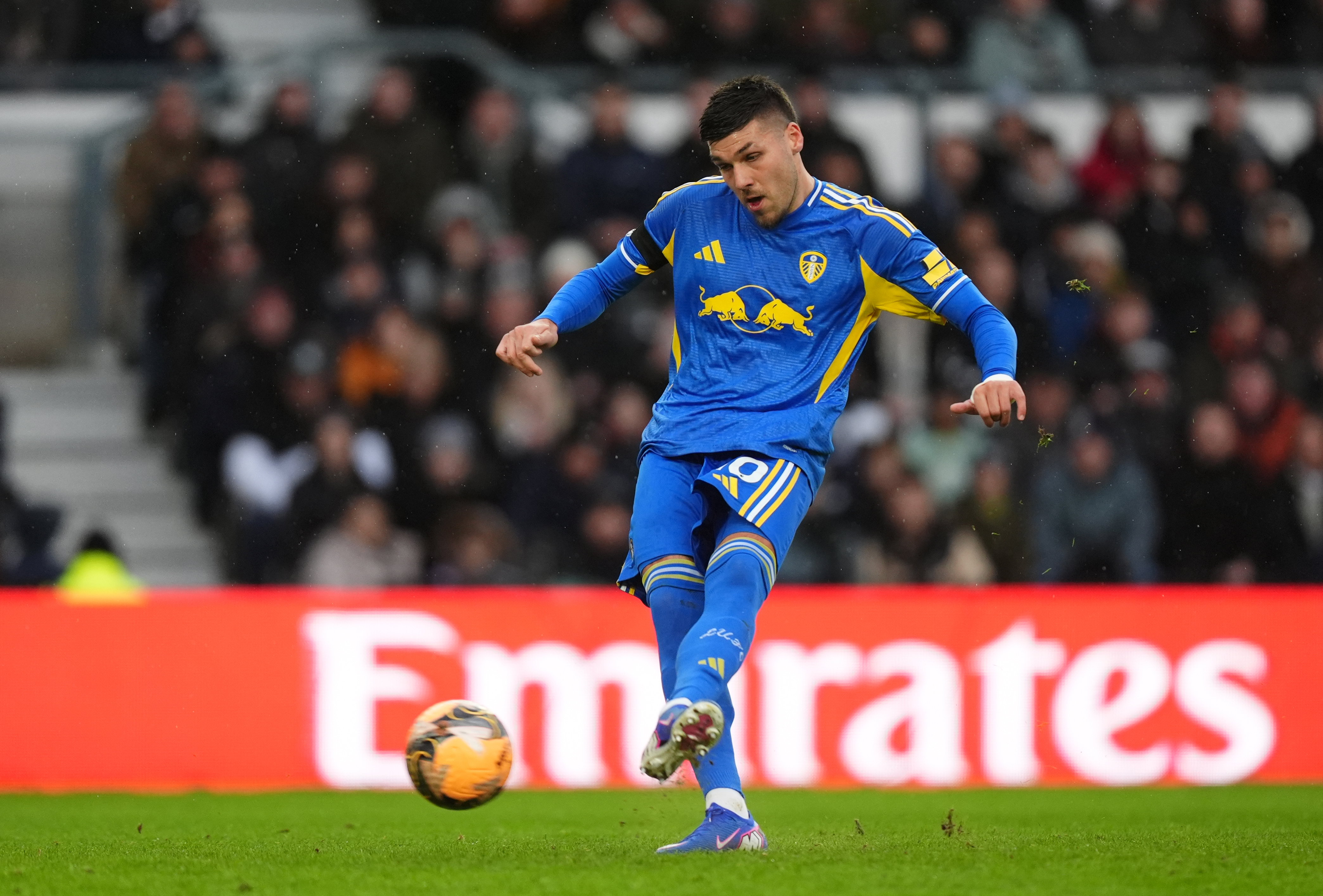 Joel Piroe namens Leeds United