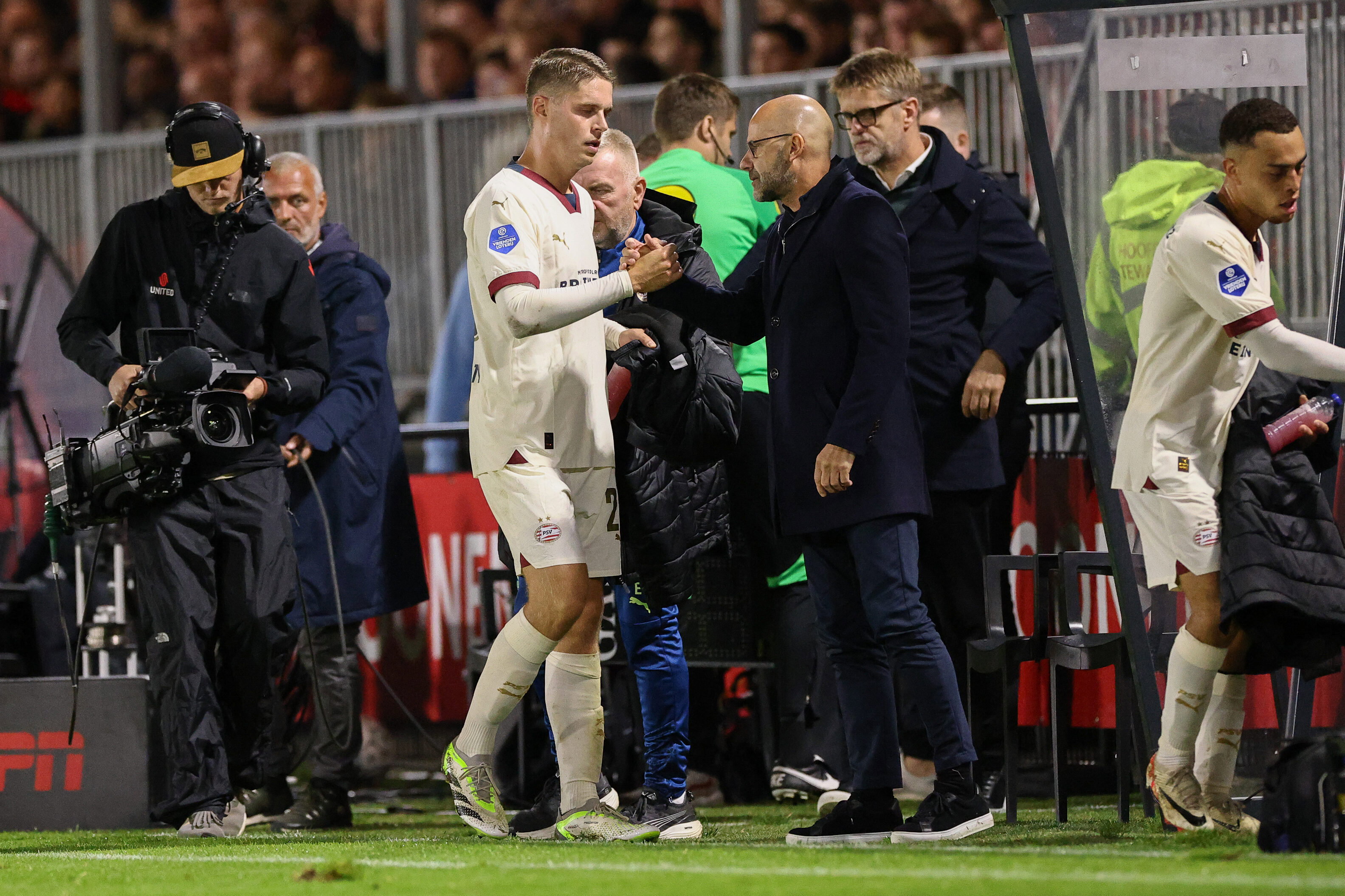 Joey Veerman en Peter Bosz