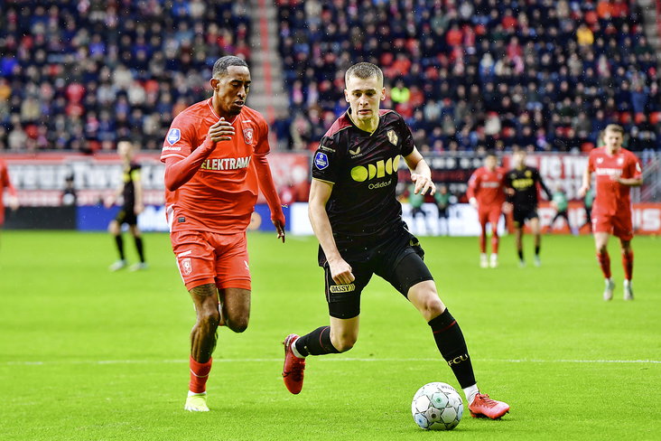 Joshua Brenet tegen FC Utrecht