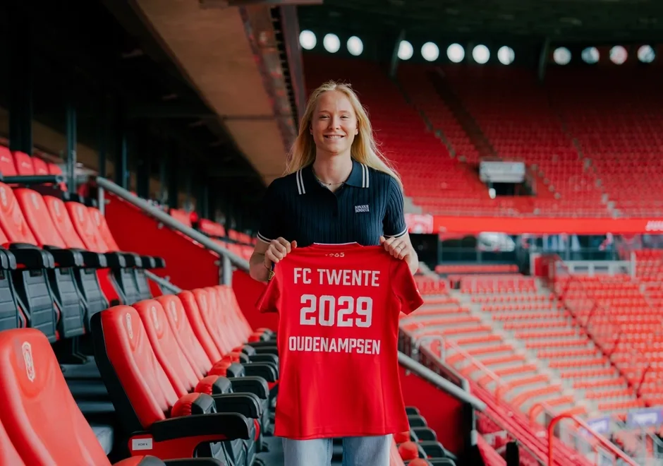 Juul Oudenampsen tekent bij FC Twente