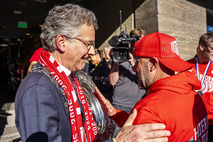 Jeroen Dijsselbloem en Peter Bosz