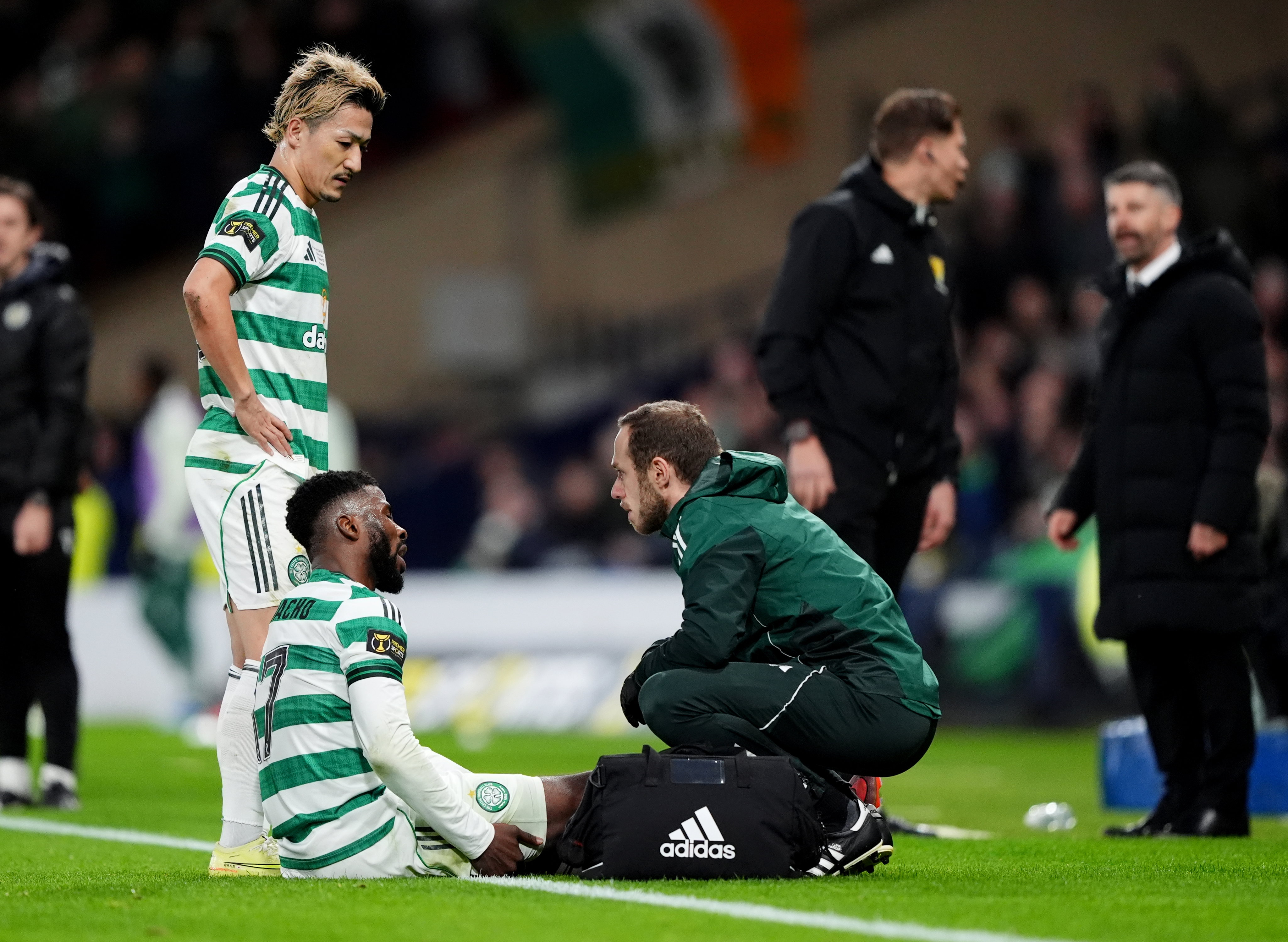 Kelechi Iheanacho raakt geblesseerd