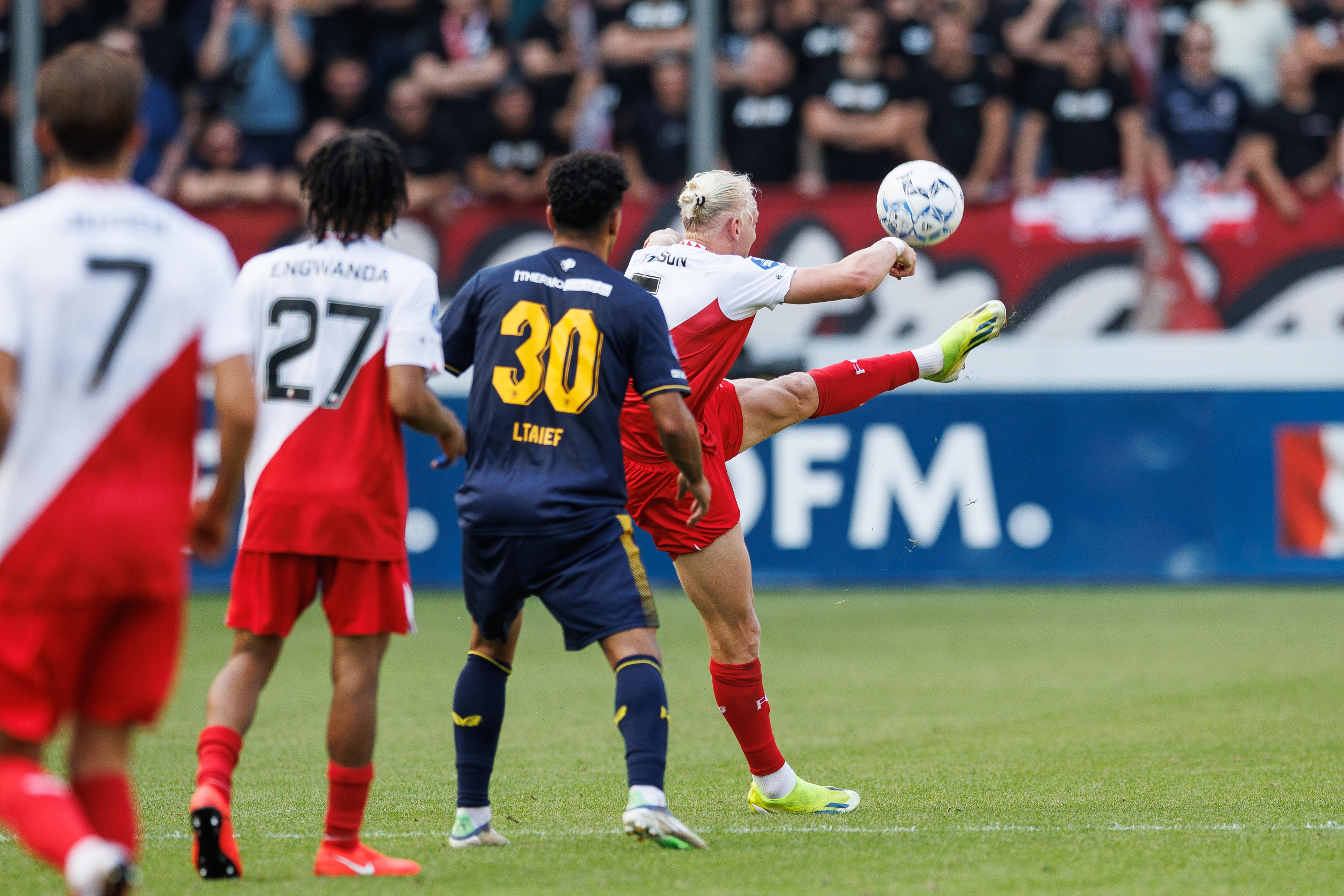 Kolbein Finnsson in actie voor FC Utrecht