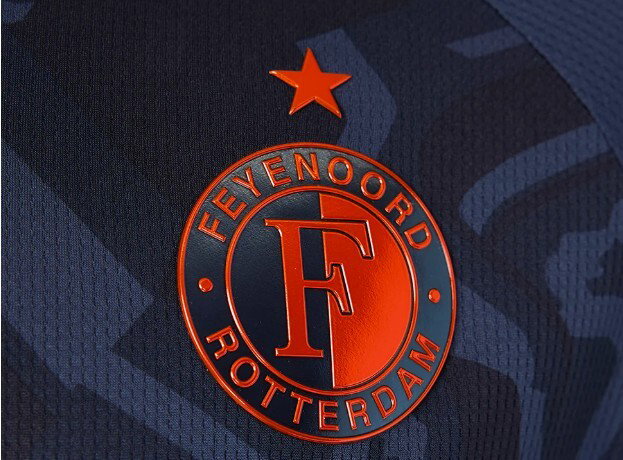 Logo in derde tenue Feyenoord