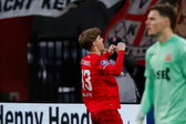 Ruud Nijstad (FC Twente) juicht na zijn goal tegen FC Volendam