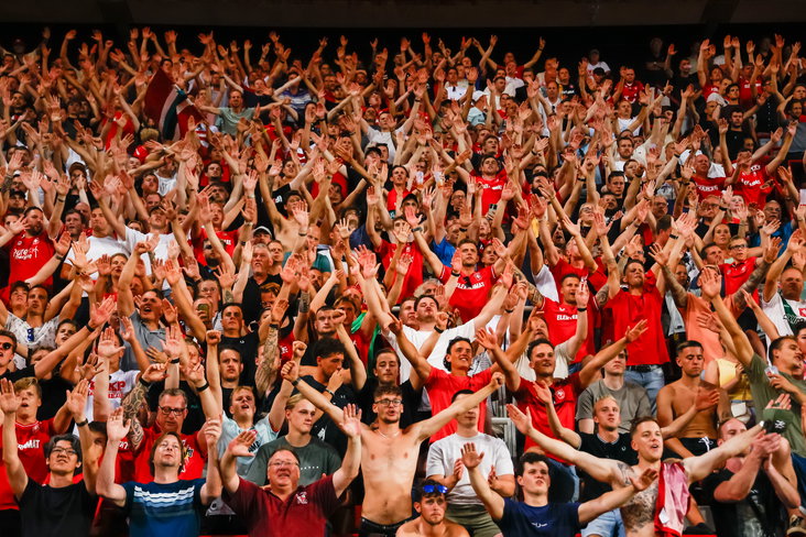 FC Twente-supporters in De Grolsch Veste