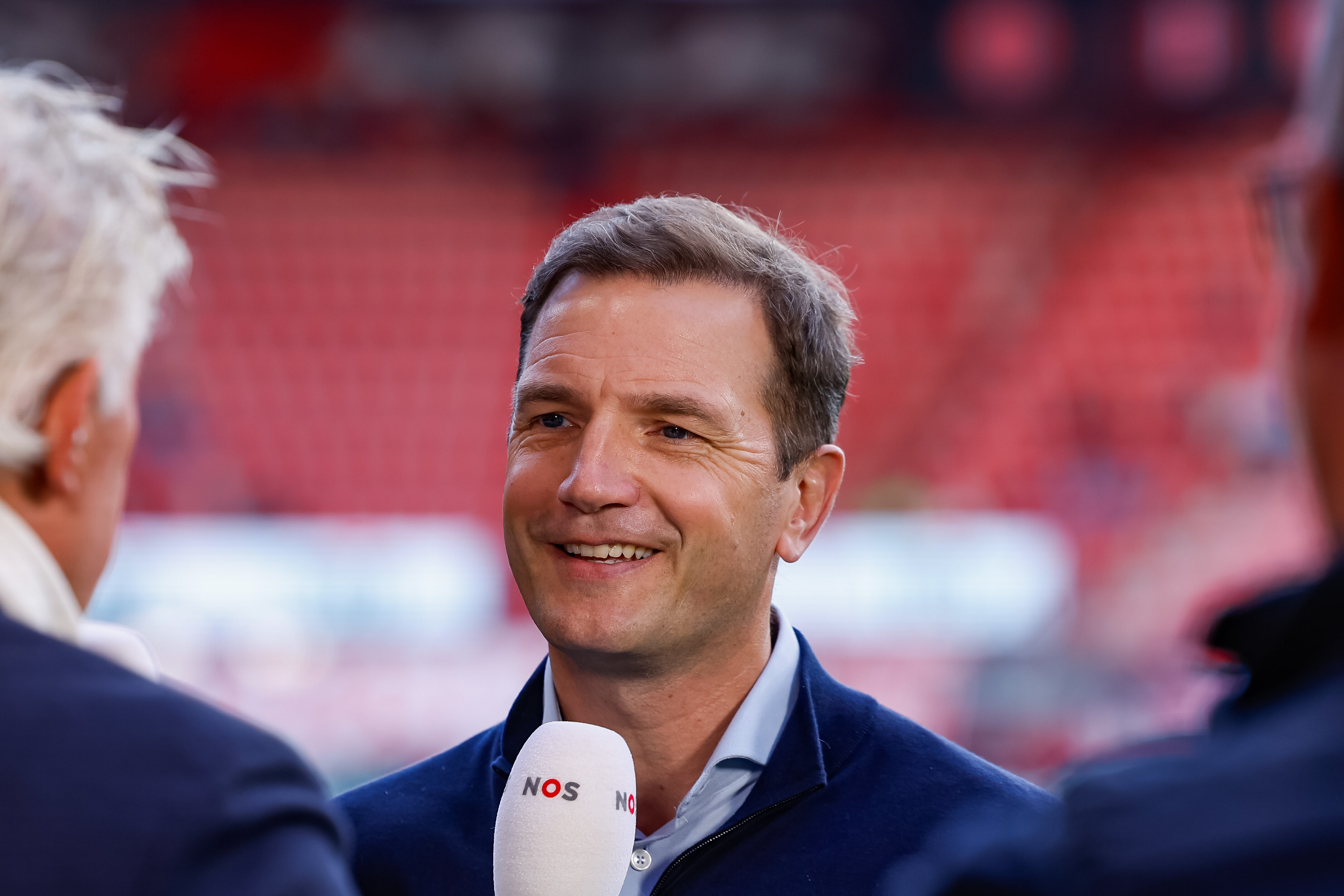 Arnold Bruggink in gesprek met de NOS