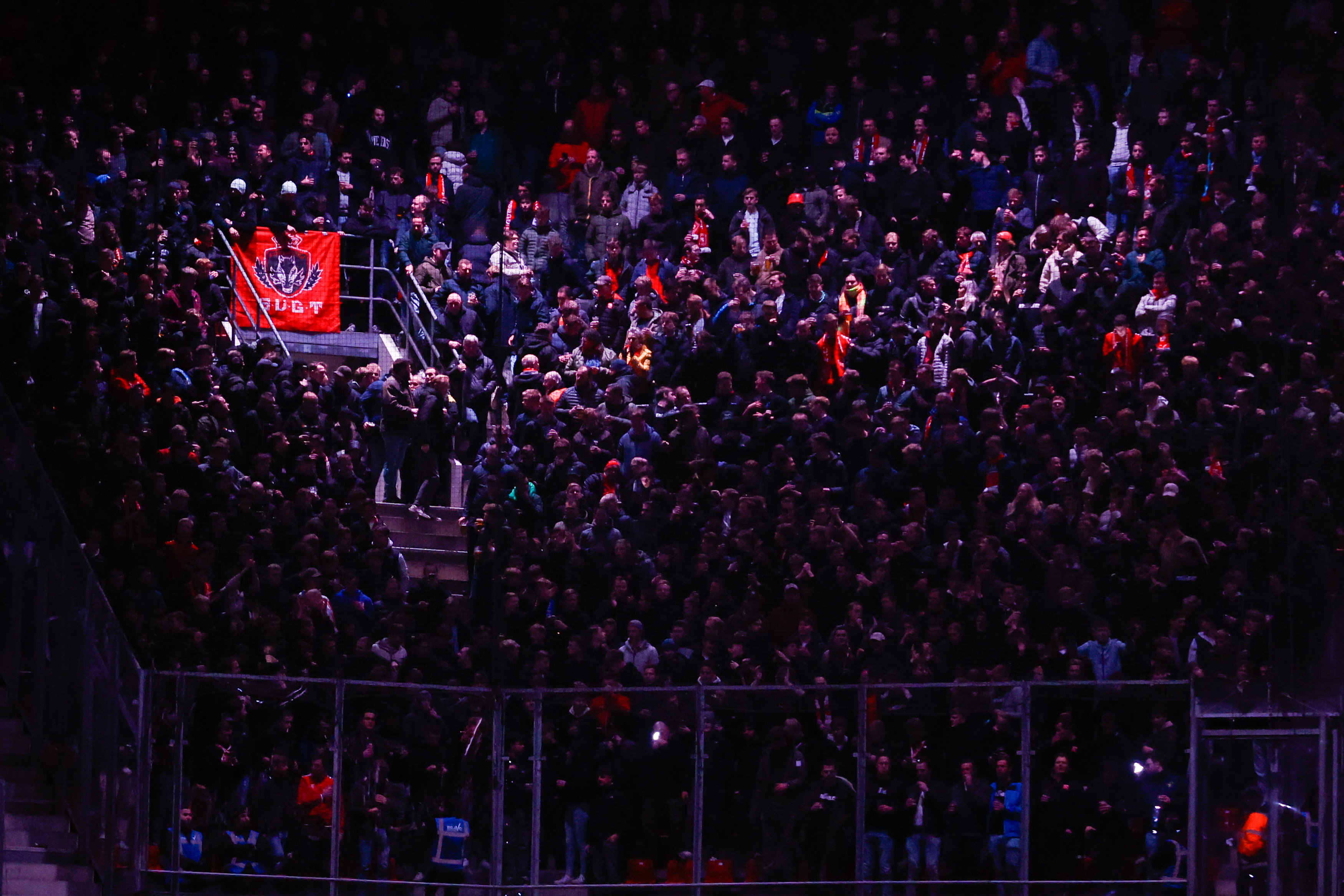Het uitvak van FC Twente op bezoek bij PSV