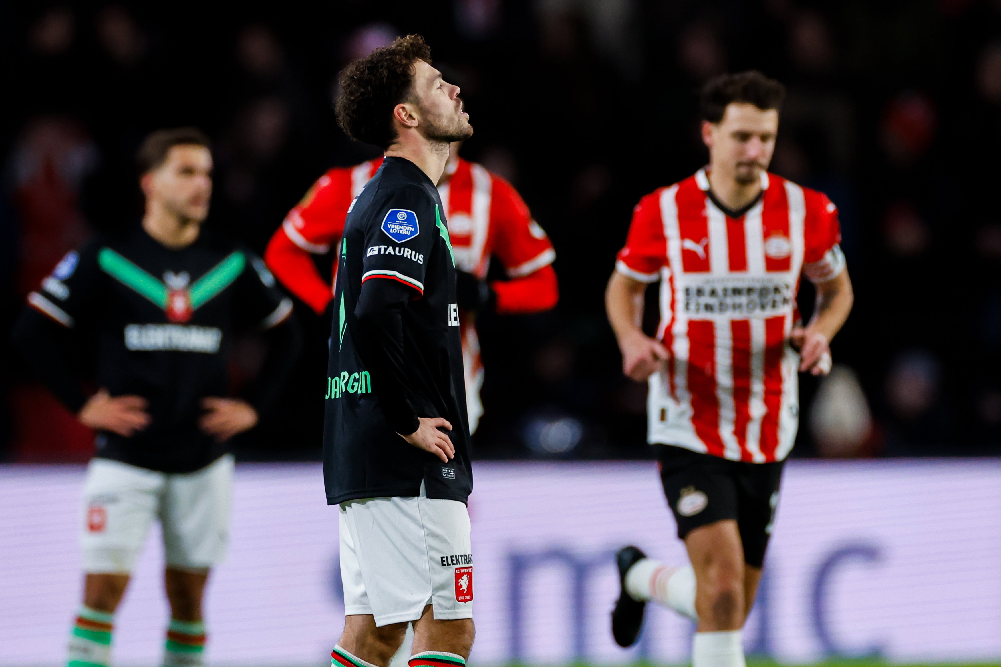 Mitchell van Bergen tegen PSV in december 2024