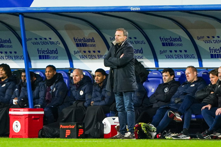 Maurice Steijn langs de lijn