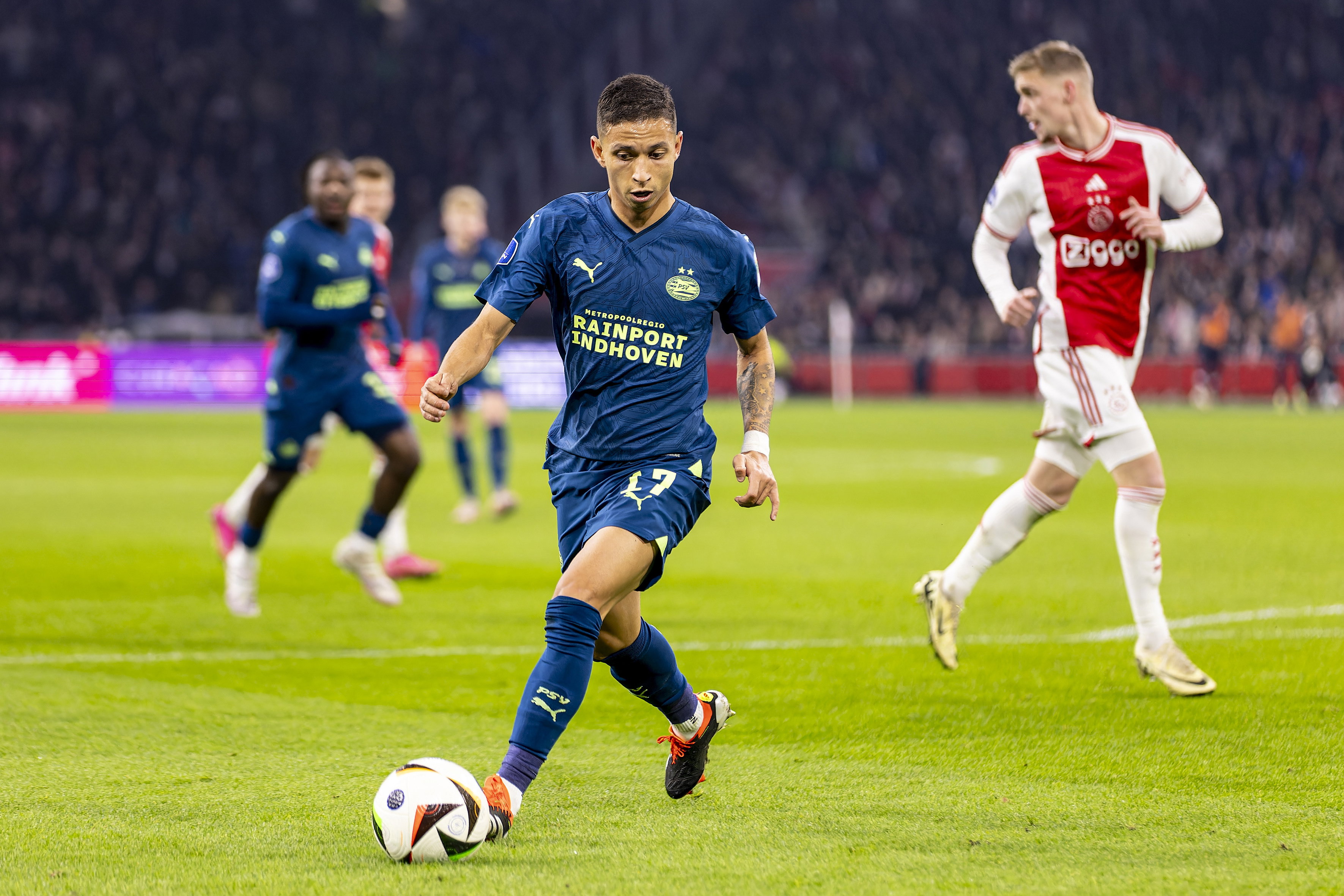 Mauro Junior tegen Ajax