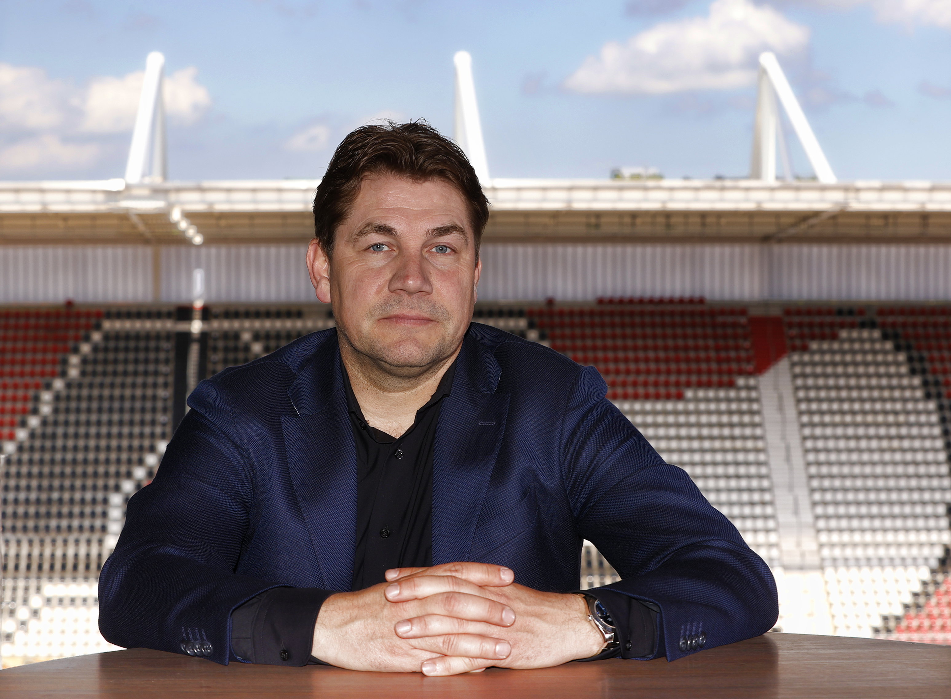 Max Huiberts in het stadion van AZ